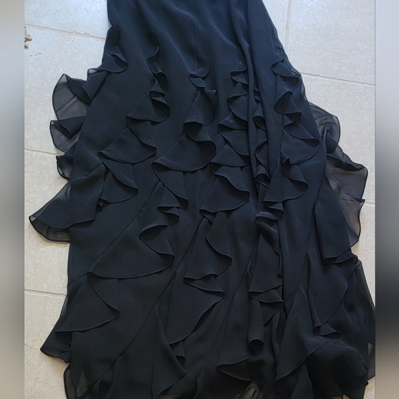 ADRIENNE VITTADINI Long Black Ruffle Skirt - Picture 5 of 12